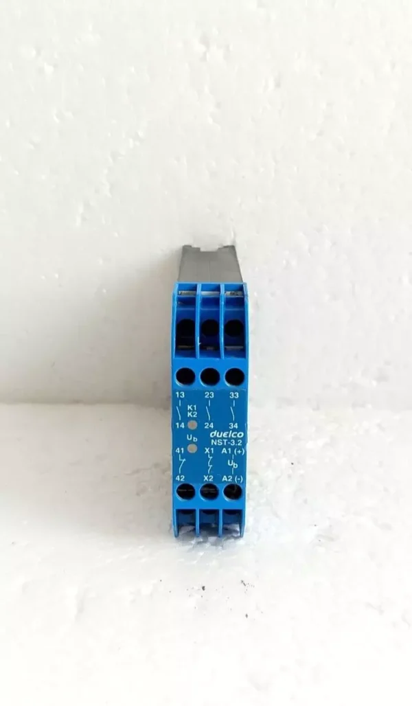 Duelco Nst-3.2 Safety Relay