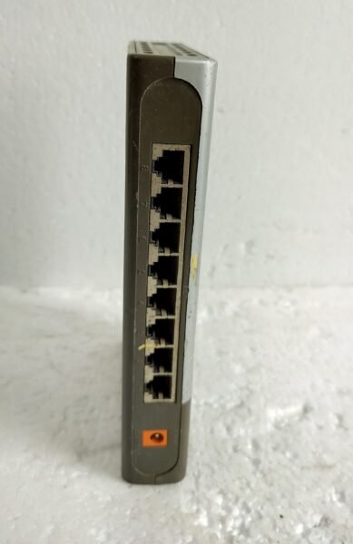 D-link Des-1008D 8 Port Fast Ethernet Switch