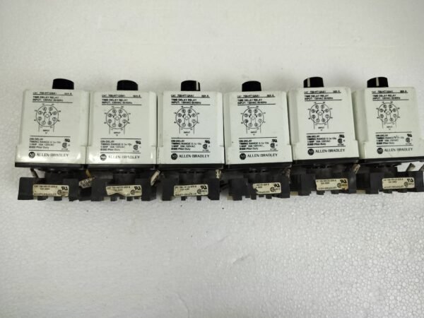 ALLEN-BRADLEY 700-HT12AA1 TIME DELAY RELAY
