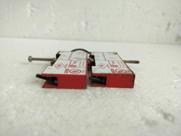 Gems Sensors Inc. P/N: 113000 Zener Barrier Max. Safe Area Volt: 250 V
