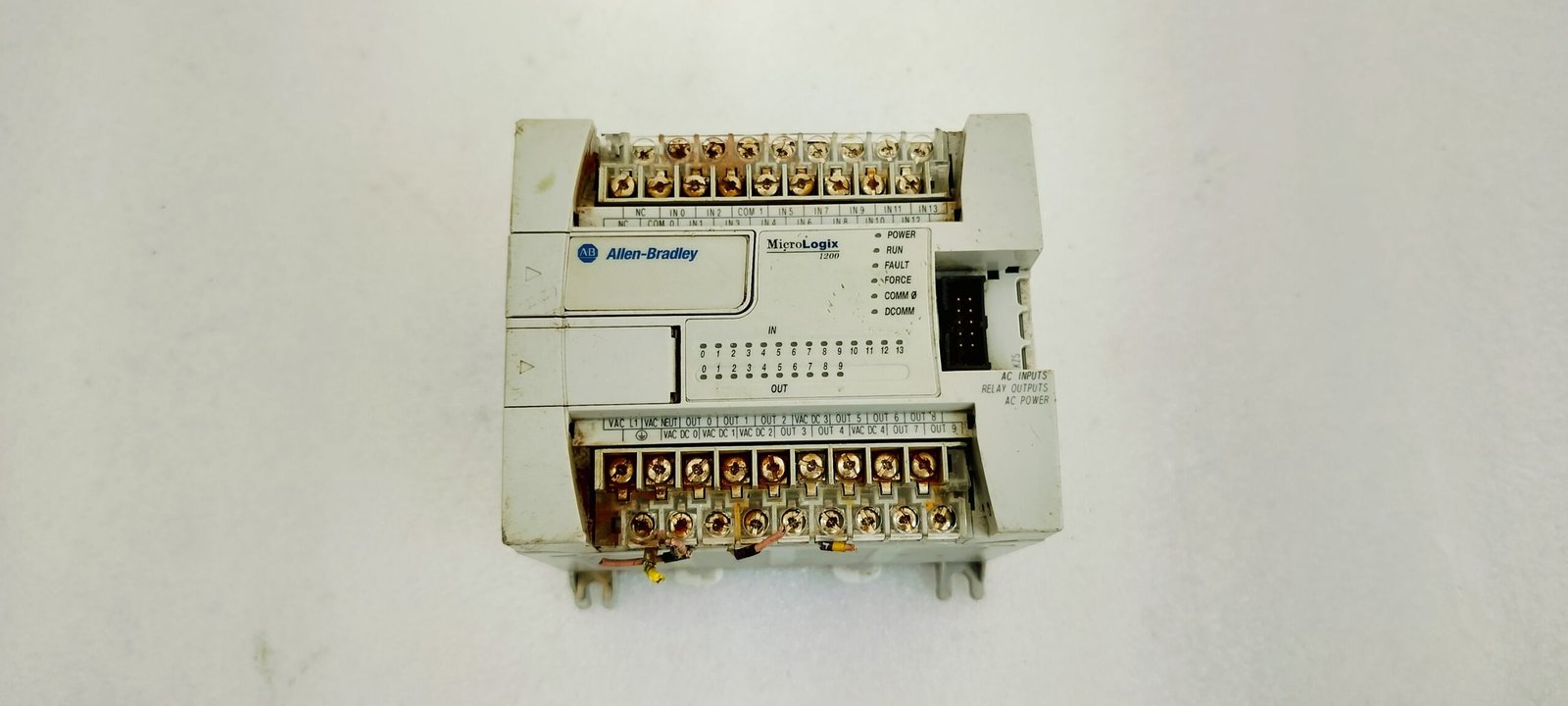 Allen-bradley 1762-l24Awa Controller